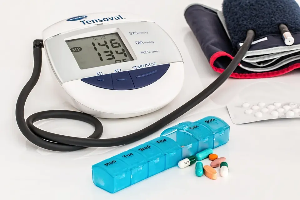 hypertension, high blood pressure, heart disease, illness